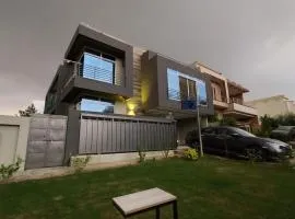 The Oak Residence