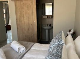 MiCasa 62, kh&aacute;ch sạn th&acirc;n thiện với th&uacute; nu&ocirc;i ở Potchefstroom