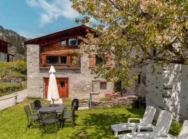 Sunny, rustical 5 room cottage in Valposchiavo
