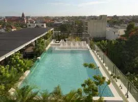 Alex Villas Complex N4