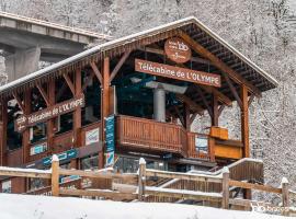 Alba Lodge, 2 min de la télécabine, vue montagnes, hotel in Brides-les-Bains