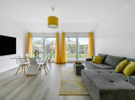 L Apparté Beau 2 chb moderne avec jardin privé parking proche centre Évreux，位于埃夫勒的酒店