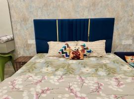 Elegance Beyond Ordinary Stays, hotel in Zirakpur