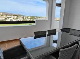 Luxury Golf View 3Bed Penthouse Sleeps 6 Balcony