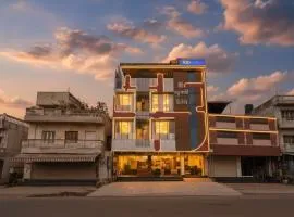 FabHotel Raghumani Palace