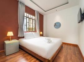 Sonata Luxury Hotel - Ben Thanh Market, three-star hotel in Ho Chi Minh City