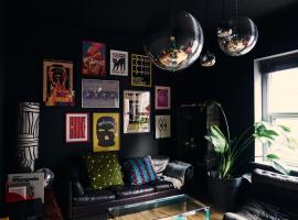 Mid-Century charm in the heart of Stroud, hotel en Stroud