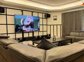 25P Muji Black & White Kajang Villa with 100" TV