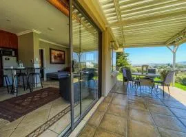 Spacious mountain-view haven