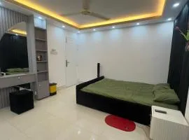 Avin House