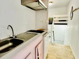 LE VERT accommodation for 3 guests near train station