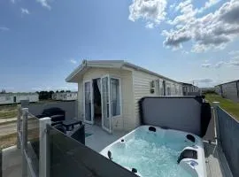 Fantasy Island - Eastgate E5 - The Sierra with Hot Tub - Coastal Caravan Breaks
