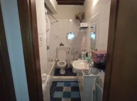 Camera con bagno