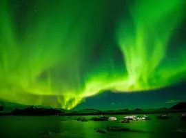 Cabin in Lofoten - Northern Lights view