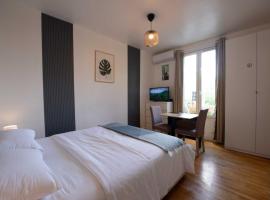 Studio de charme, cheap hotel in Pantin