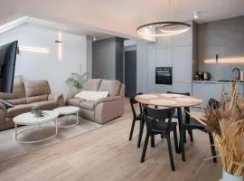 Lake Park Residence, Sun & Snow