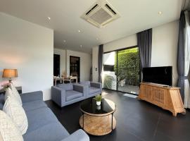 2 Bedroom Pool Villa Chalong, Hotel in Chalong