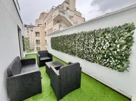 2 Bedroom 120 m2 with Terrace & Parking near La Défense & Champs Elysees