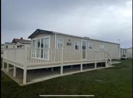 Fabulous seaside caravan getway at Cayton Bay