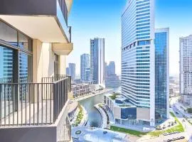 Luxury 1BR in Central Business Bay