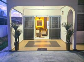 Aahana Homestay, hotel a Merlimau