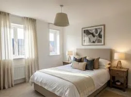 Newcastle Great Park 4BR Home, Sleeps 8