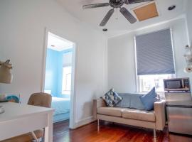 Entire Spacious Guest Unit @JHU (w Private Bath), hotel i Guilford