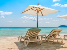 lanta white sand beach guesthouse, hotel v destinaci Ban Mo Nae