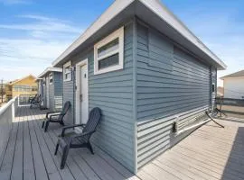 Cozy ocean view apartment on Galvestons east end, close to cruise terminal