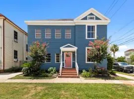 Historic chic and modern home blocks from the famous Strand