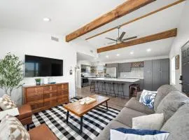 Modern Beach House With Luxury Bath Close to Ocean