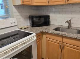 Cozy island apartment, hotel in Pompano Beach