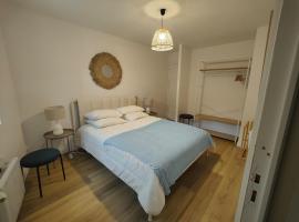 Chambre tout confort à 500m de la plage, hotel in Wimereux