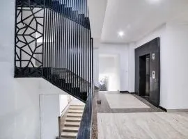 Hotel O Crown Residency