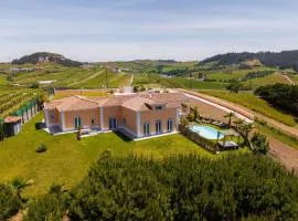 VILLA ALTUS near Ericeira with swimming pool, jacuzzi and 2 games room