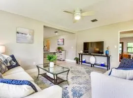 3 Mi to Downtown Bradenton Family Home with Yard!
