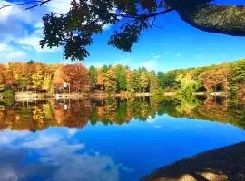 Hot Tub Getaway - Lake Cabin