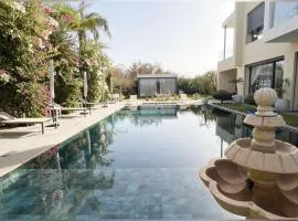 Villa Fiori Luxury Italian Villa, Pool & Spa, Marrakech