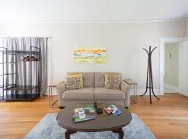 Spacious 2br In Grand Old Home, Downtown Durham
