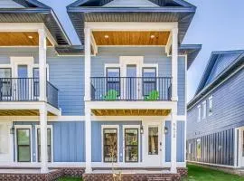 Downtown Sea Escape