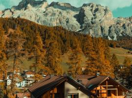 Apartments & Farm Planat, hotel in San Cassiano