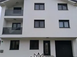 White Quenn Apartments