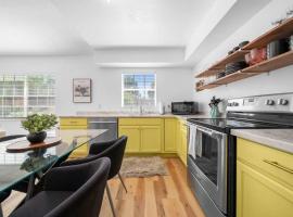 Drift & Dream Getaway - Pet-Friendly - Near Springs, hotel in Crystal River