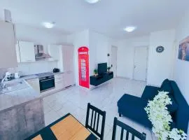 Bright 2-Bedroom Apartment near Gzira Promenade & Sliema Ferry to Valletta