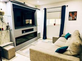 Private Pool Ultra Modern 4 Bedroom Villa Playstation Play Room & Garage, hotel in Taʼ Ċantar