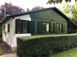 Faház - Nyaraló a Tiszánál, vila v destinaci Tiszacsege
