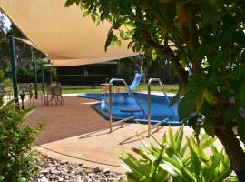 Lyndoch Retreat, 2BR with Pool, BBQ & Fire Pit