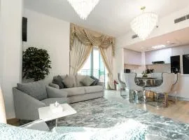 Stylish & Spacious 4BHK Yas Island Stay 9 guest