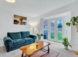 Stylish Townhouse -3 bed, work stay, Free Parking-Kingsway