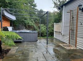 The Treehouse Northumberland, Hotel in Swarland